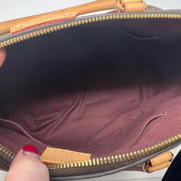 Louis Vuitton Turrene MM - Picture 7 of 16